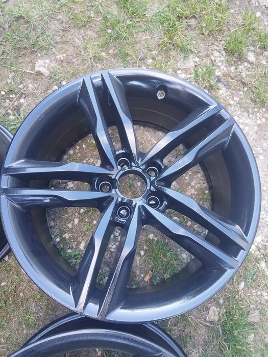 Felgi 18" VW audi skoda Mercedes inne