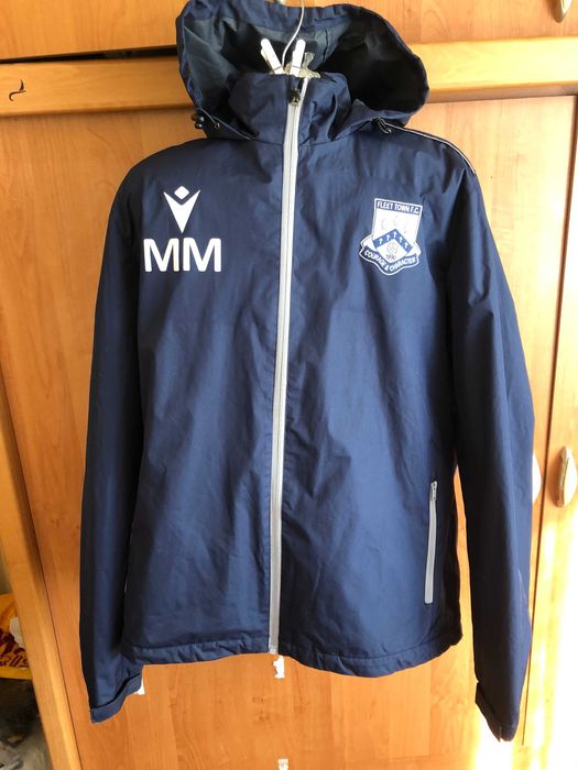 Куртка, внутрі фліс. p. М. Macron.