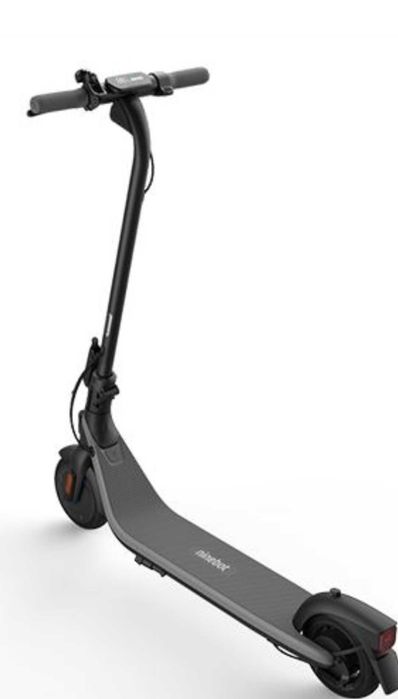 Trotineta eléctrica como nova