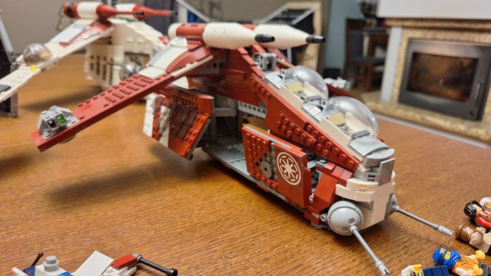 duży zestaw klocków serii Star Wars