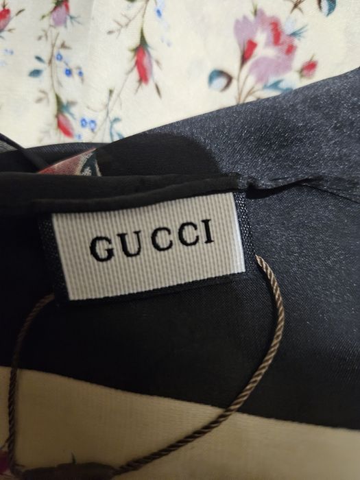 Оригинальный шелковый платок Gucci Christian Dior