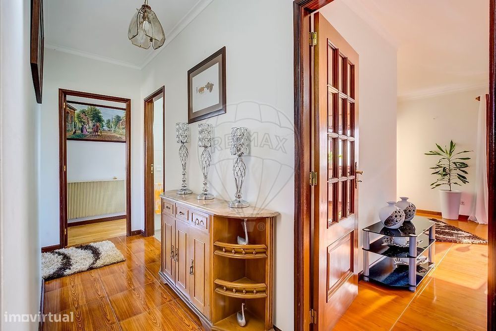 Moradia T8 para venda