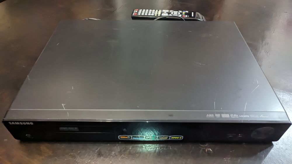samsung-hdd-dvd-recorder-dvd-hr775-1-300