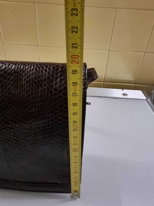 Mala de senhora  em pele de cobra, genuína, nova + oferta