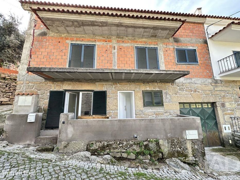 Casa / Villa T5 em Cavadoude de 150 m2