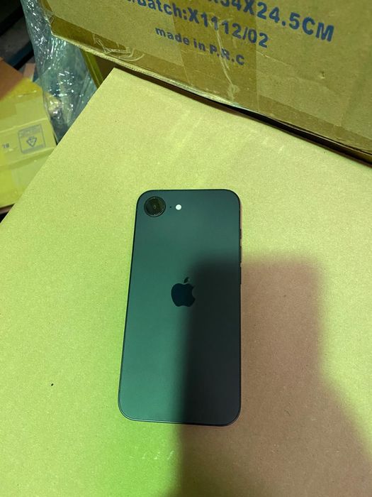 Iphone 16e, 128gb , em excelente estado