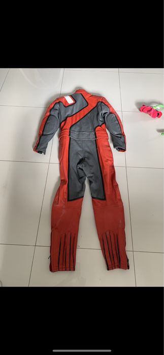 Kombinezon na motor M