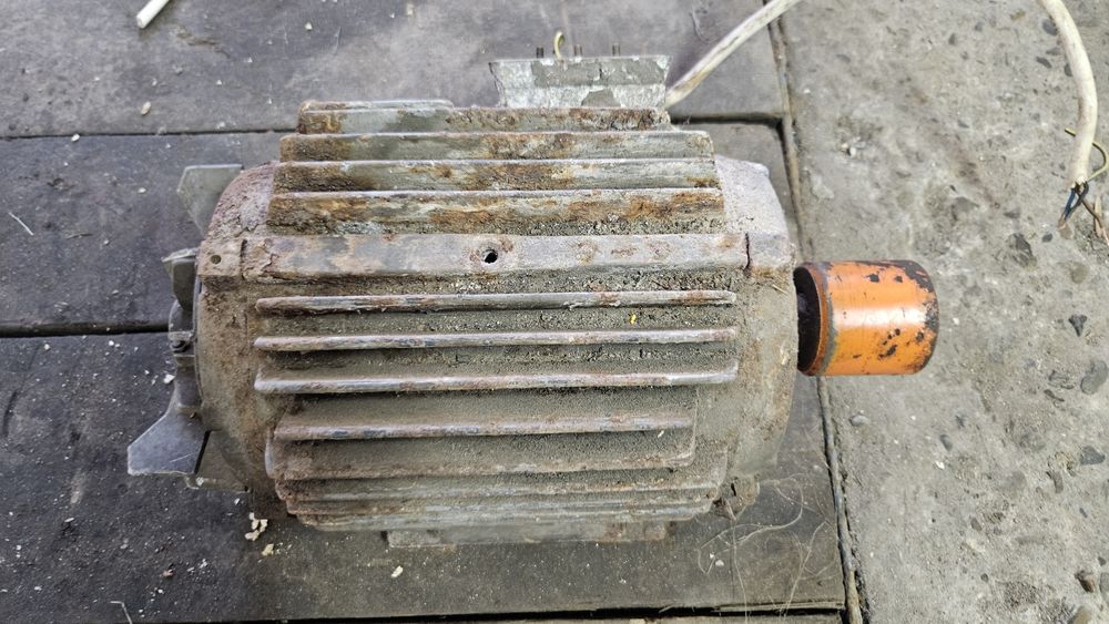 Silnik 3 fazowy 2,2kW
