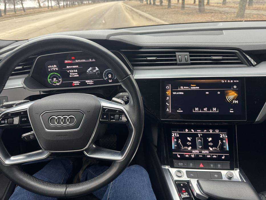 AUDI E-TRON Sportback