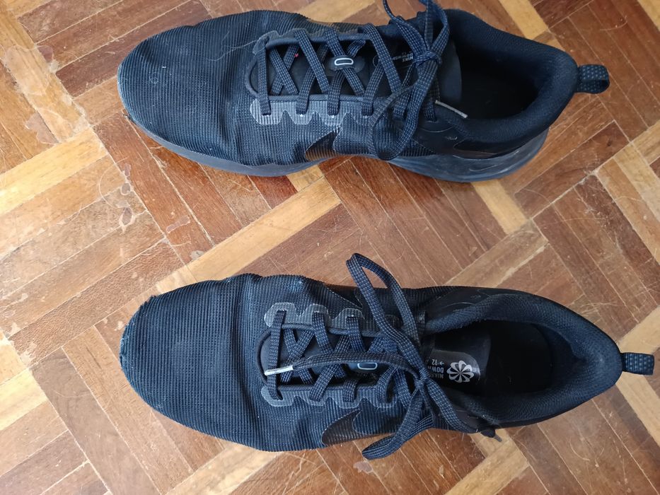Tenis de desporto nike.