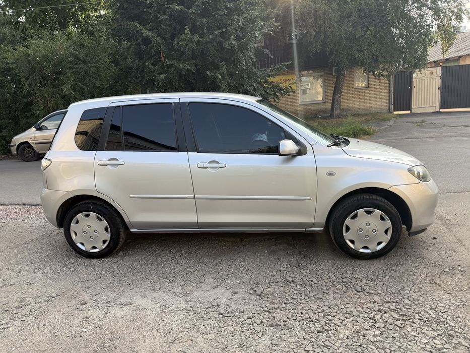Продам Mazda 2 2007