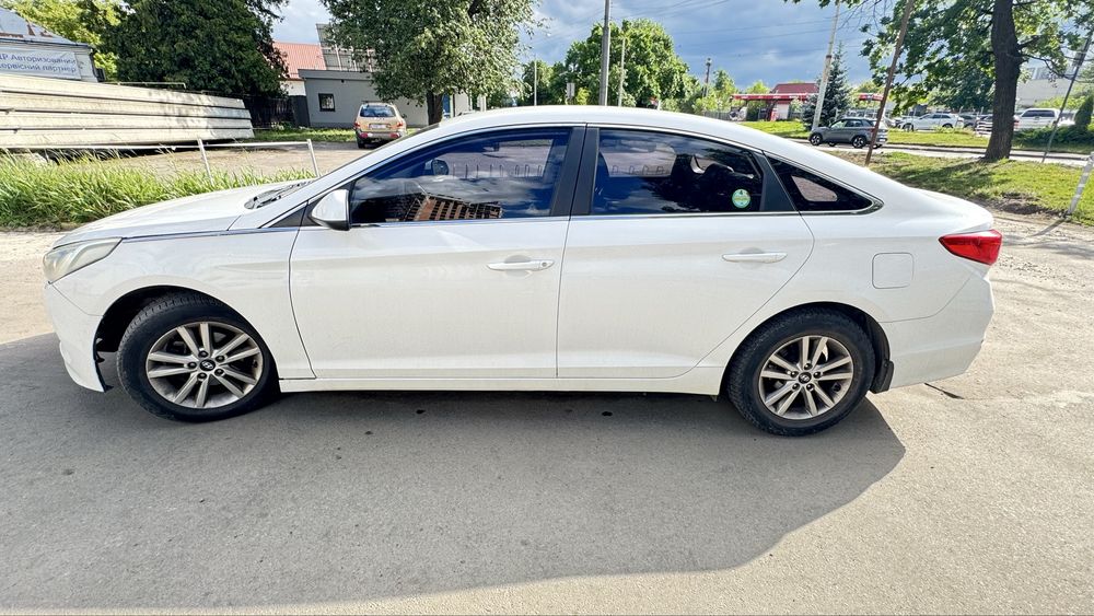 Hyundai sonata 2016