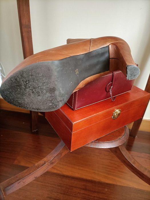 Botas senhora em pele, cano alto , cor Camel