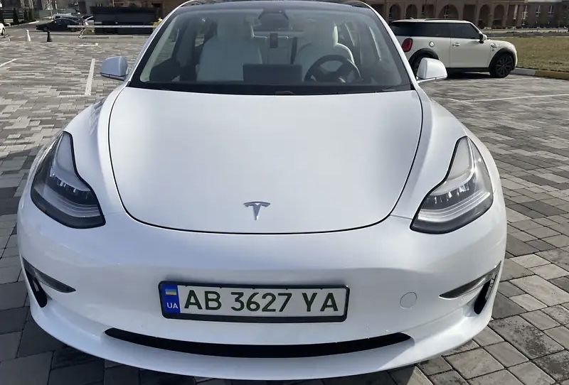 Продам TESLA 3 long range DUAL MOTOR 4x4