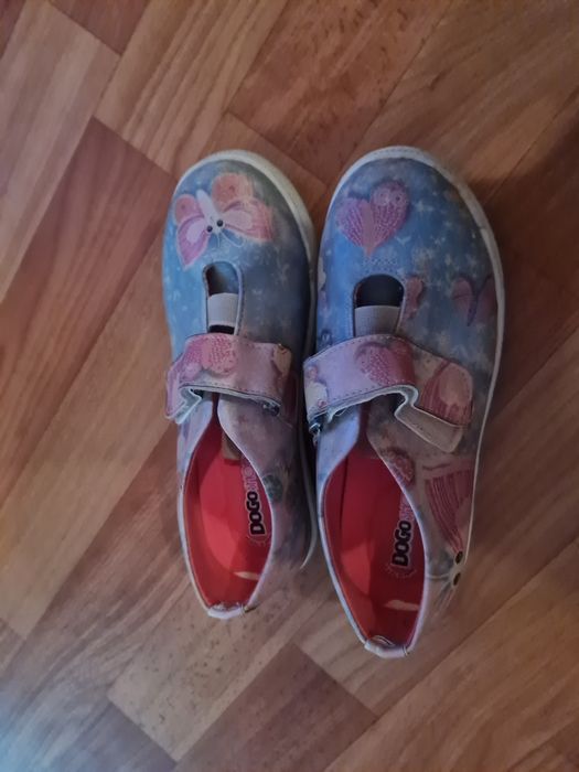Продам черевички на дівчинку Dogoshoes