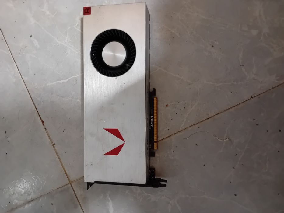 Radeon rx vega 64 8gb avariada