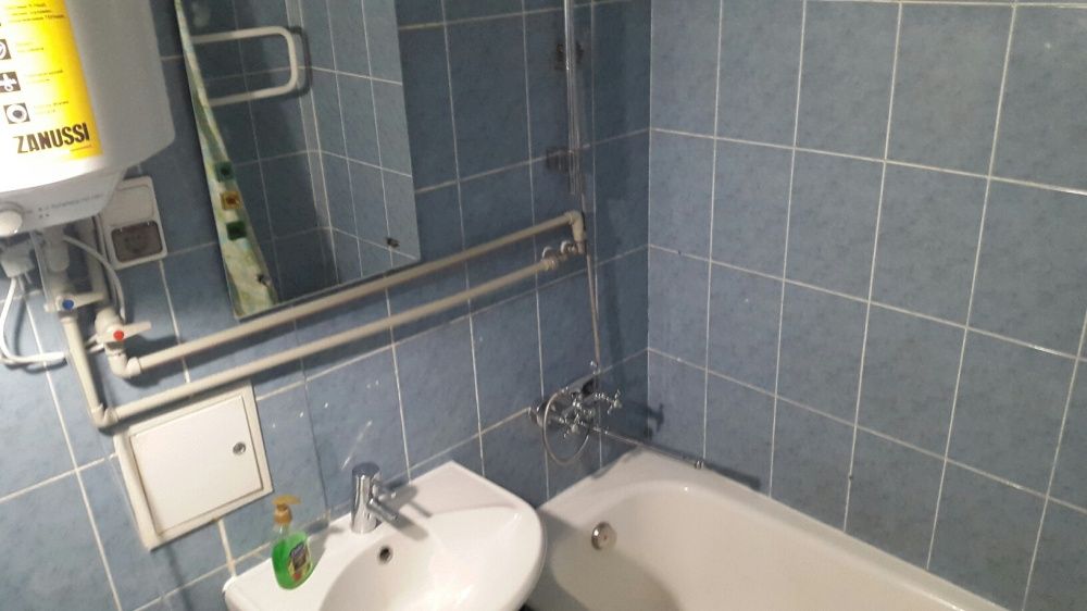 3 часа 500 грн.сутки 900грн.метро дружбы народов