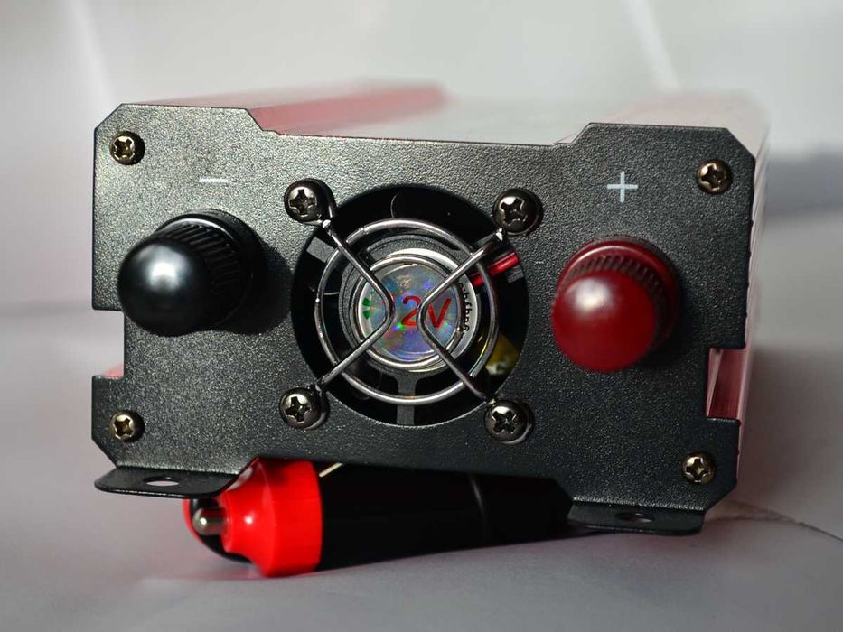 Робочий інвертор Powerone plus SSB-1200w