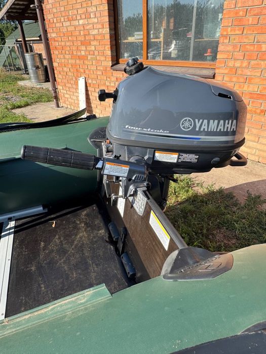 Продам комплект: човен Kolibri KM-330D Profy + Yamaha  F6CMH  6 к.с.
