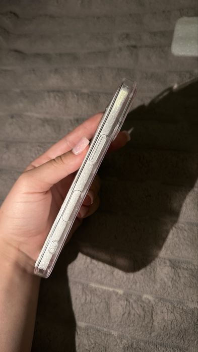 чохол на iphone 16
