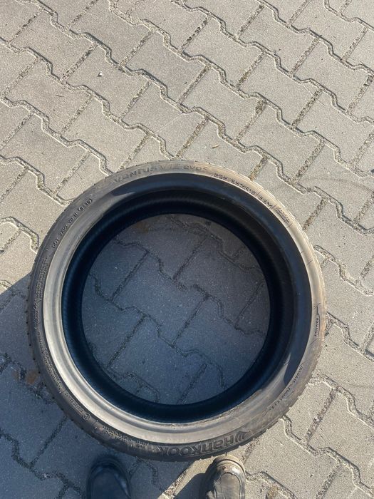 2x225/35r19 hankook ventus v12 evo2