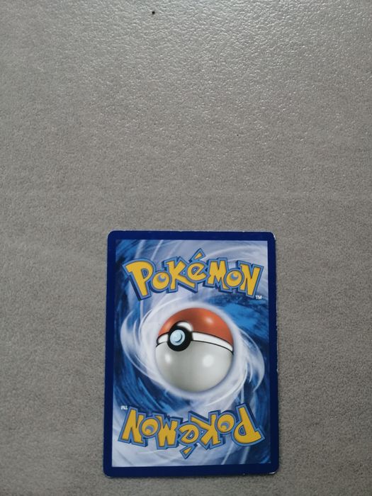 Zestaw dwunastu kart pokémon