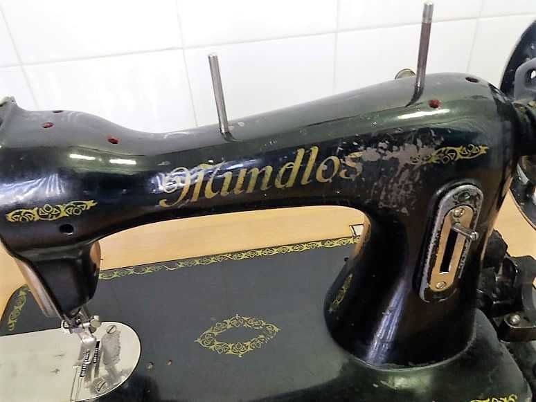 Vende-se máquina de costura Mundlos
