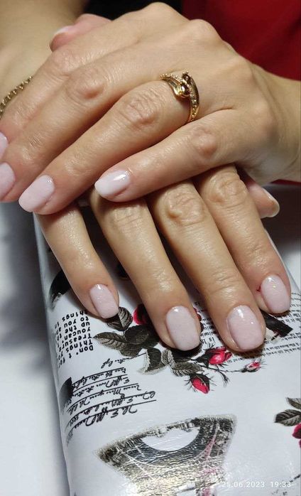 Манікюр педикюр Троєщина