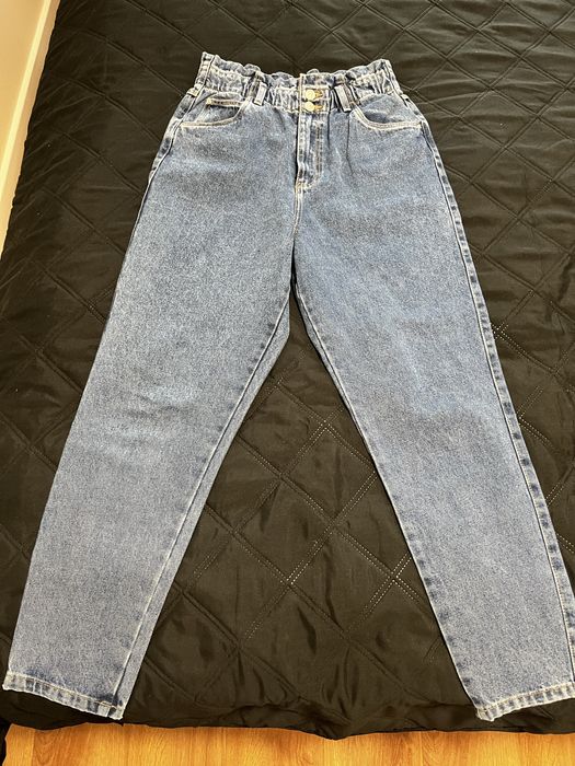 Jeansy paperbag z marszczeniem Cropp