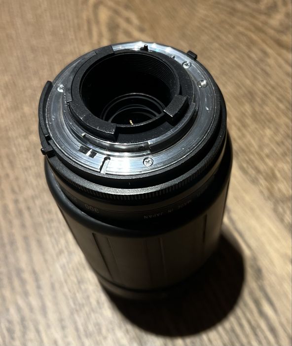 Teleobjetiva Macro 70-300mm f/4-5.6 – Ótimo estado