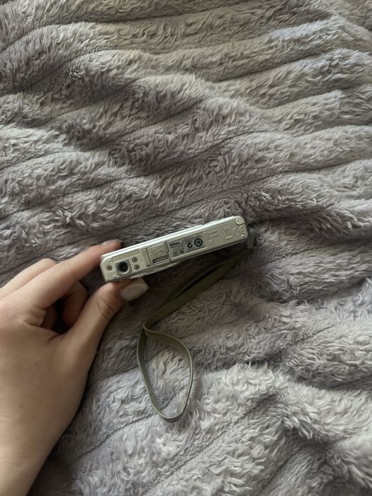 Продам фотоапарат Nikon coolpix s200