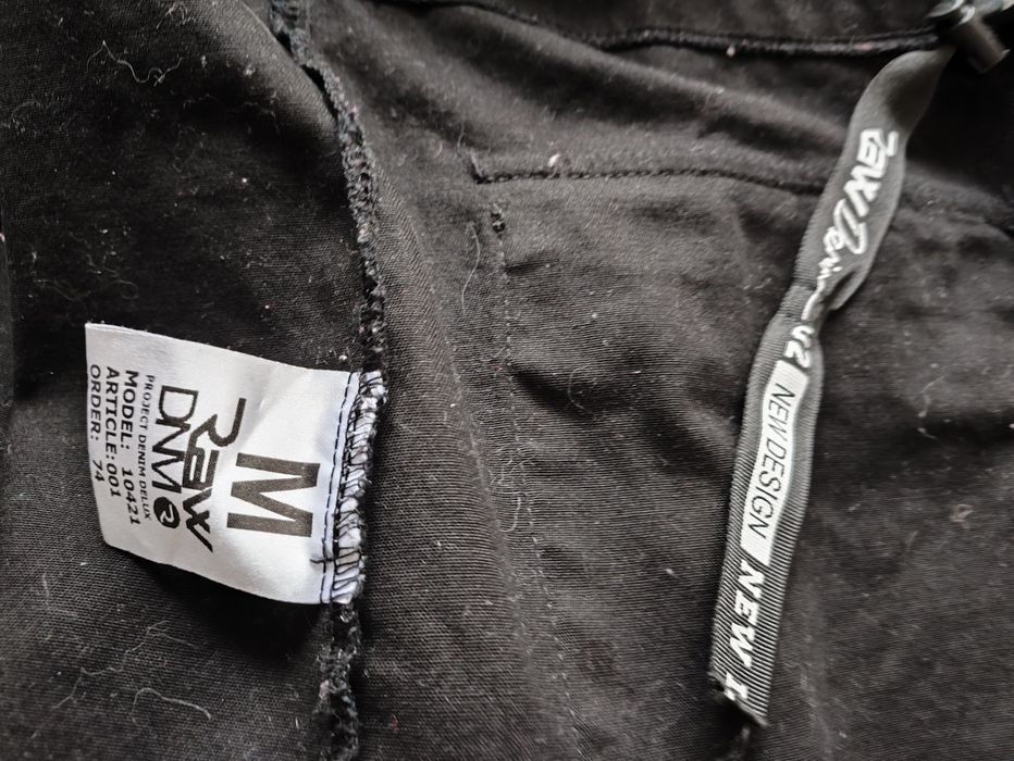 Katana damska z ozdobnymi elementami