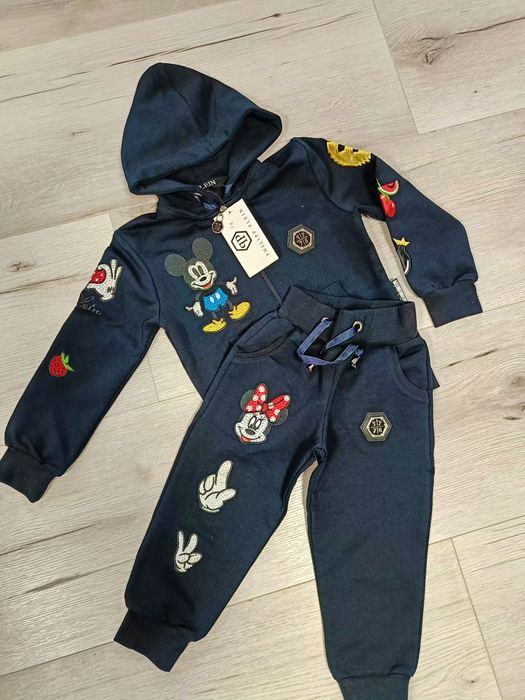 Костюм для дівчинки на ріст 98