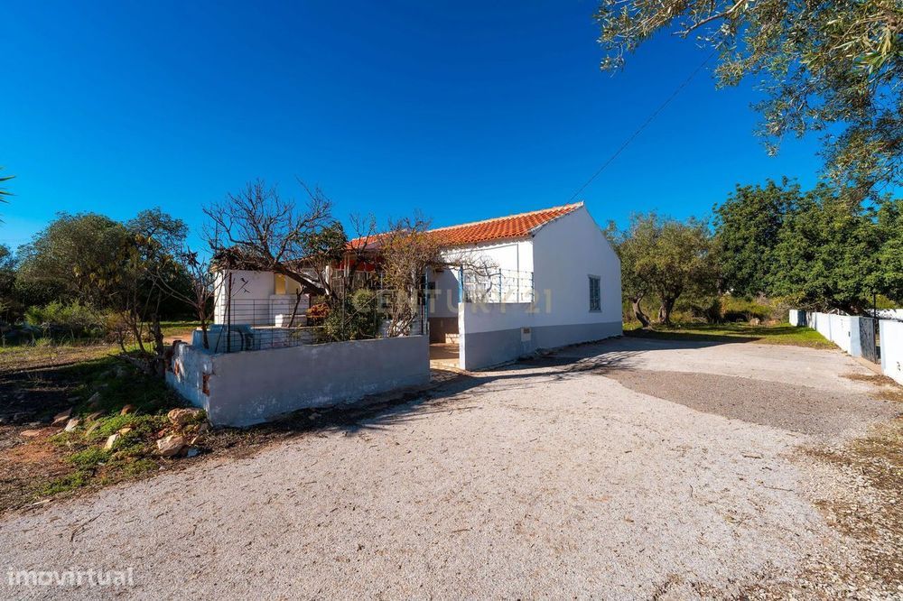 Moradia T3 | Alcantarilha | Localização Priviligiada