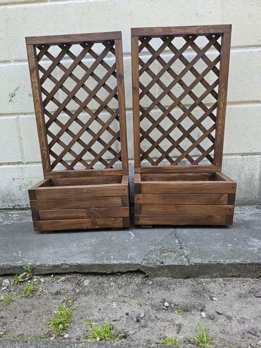 Donice ogrodowe z pergolą