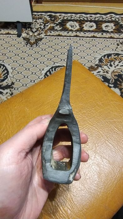 Старый, ретро топорик времён СССР.