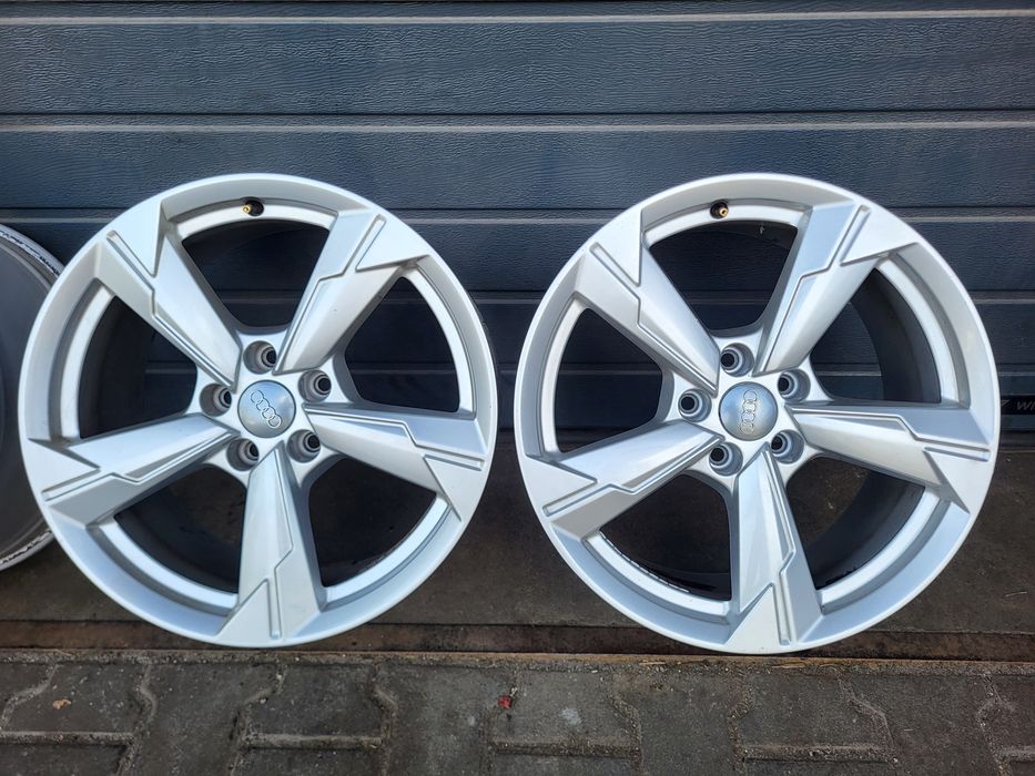 Felgi Audi Skoda VW Seat 18 cali 5x112 plus opony Pirelli