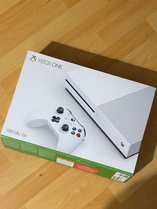 Xbox One S videojogo