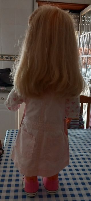 BONECA BONITA E ANTIGA,BRINCAR OU COLECIONAR.Casa,Quarto,Sala,Colecção