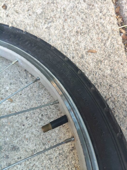 Bicicleta b-twin criança apartir dos 6anos