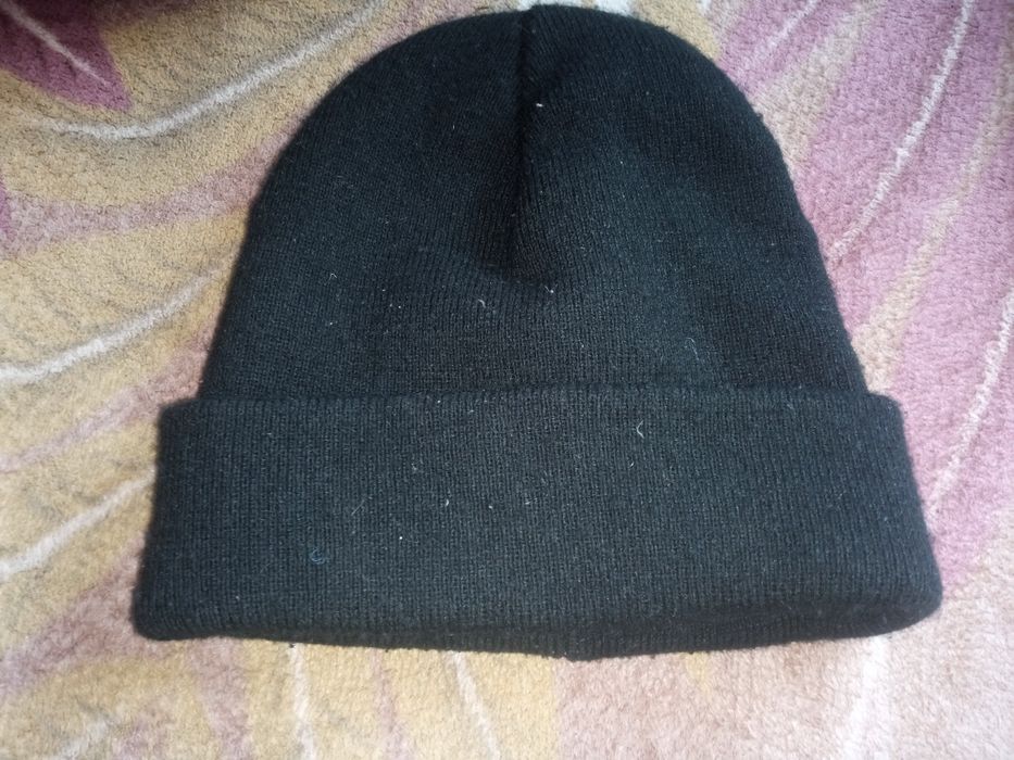 Віддам даром головні убори