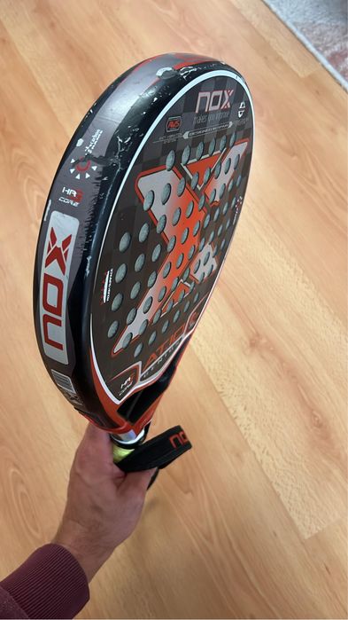 Vendo raquete/pala de padel de Agustin Tapia em 2023, Nox AT10 Genius 18K