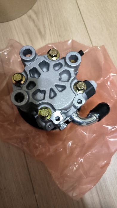 Насос ГУР Camry 40 2.4,  3.5, Lexus es 350.  44310-33170 44310-07040