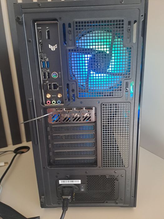Komputer Gamingowy Rtx 4070, Razen 5 7600X