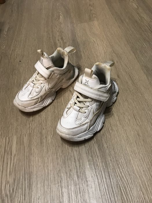 Кросівки дитячі 33 р