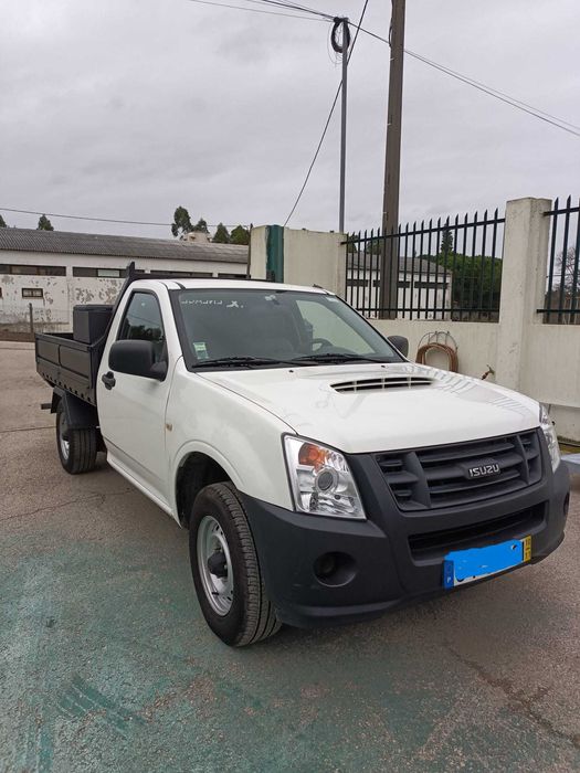 ISUZO D-MAX, 2 lugares, 2010, c/ IVA dedutível