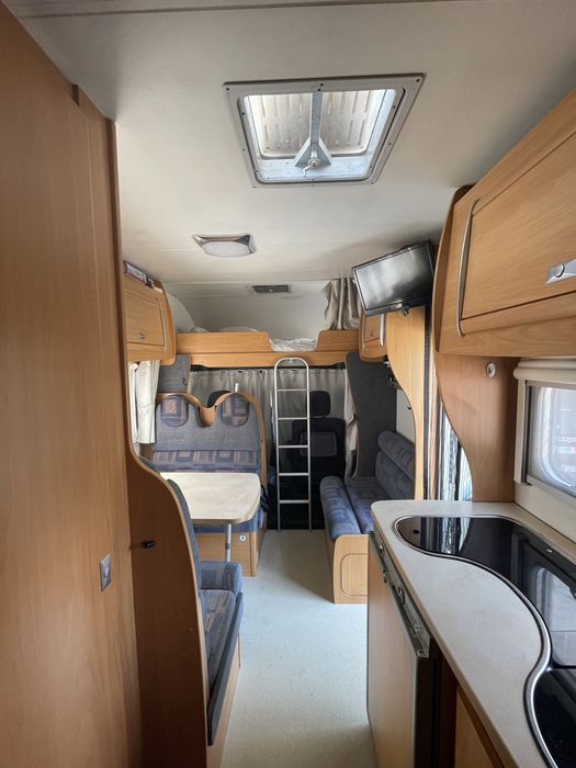 Autocaravana Challenger com beliches
