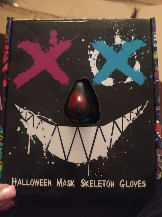 Maska na twarz świecąca