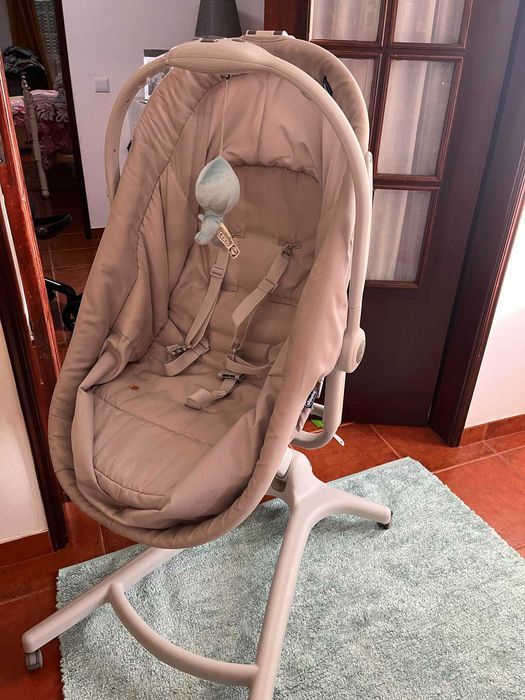 Berço Baby Hug 4 em 1