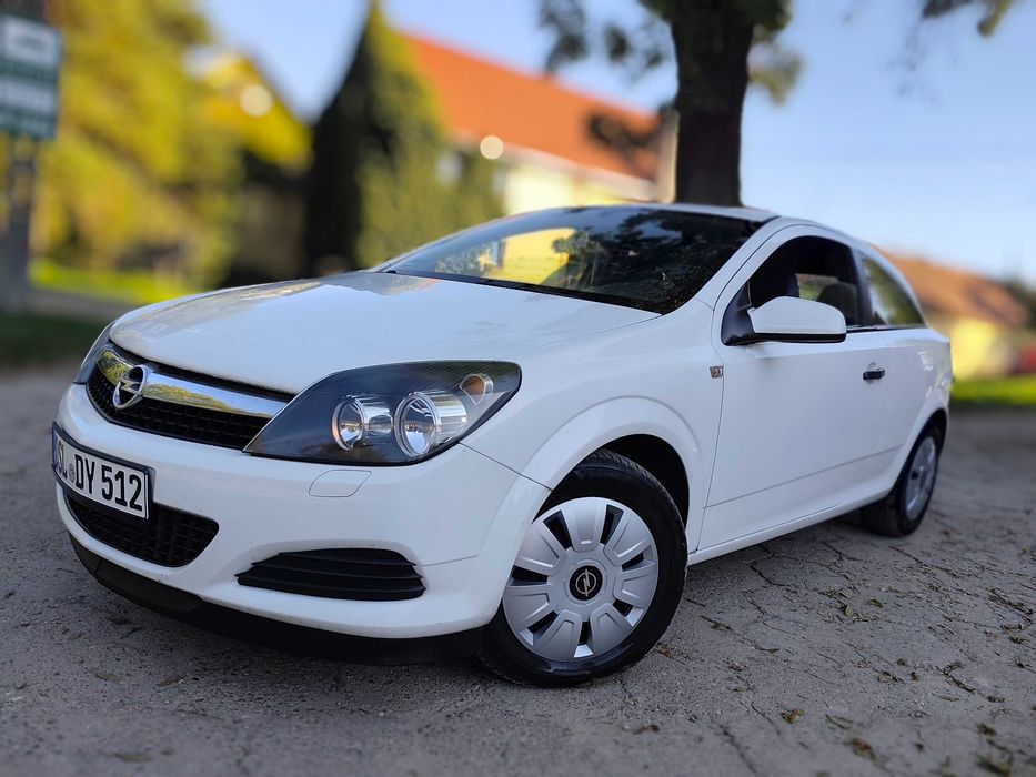 Opel Astra H GTC 1.6 benzyna 115ps Klima 3-drzwi 2009r Biała Ładna Okazja Zobacz